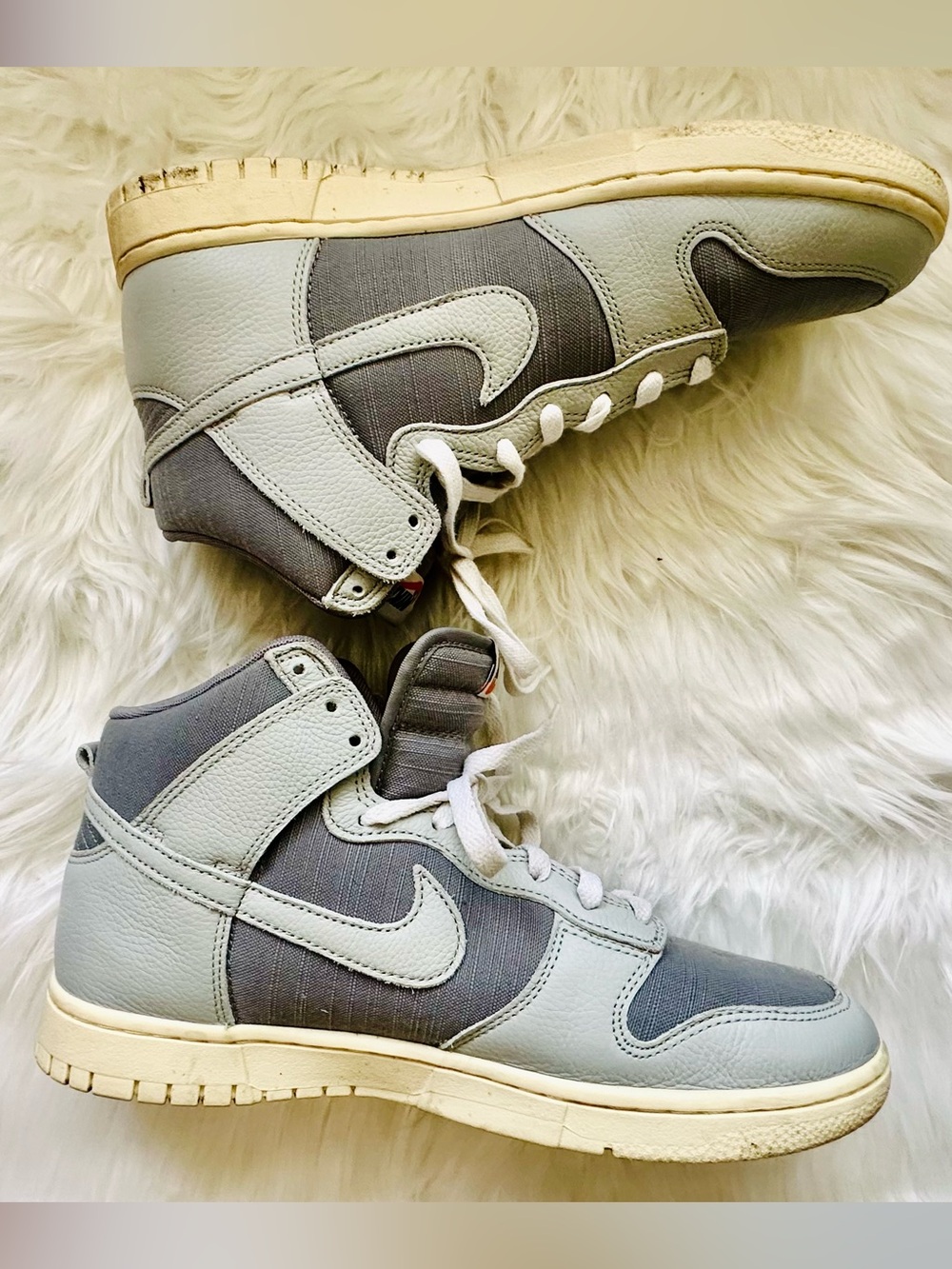 Nike High-Top Sneakers in Light Gray and Gray Size 10